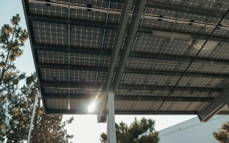 Paneles solares en Panamá: instalación profesional y segura