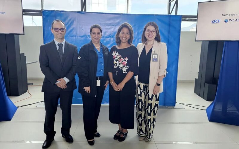 Ficohsa e INCAE, aliados estratégicos en formación empresarial
